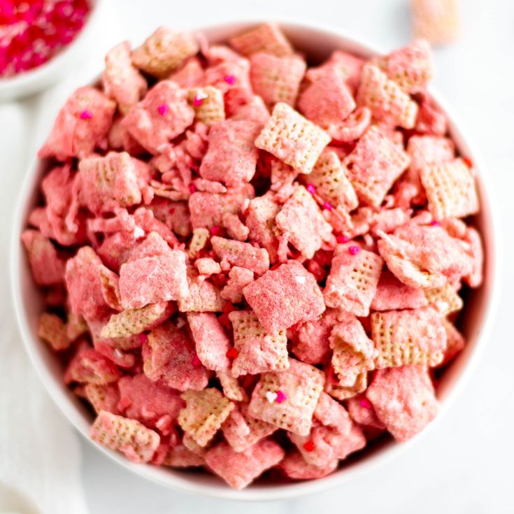 How To Make Strawberry Puppy Chow?